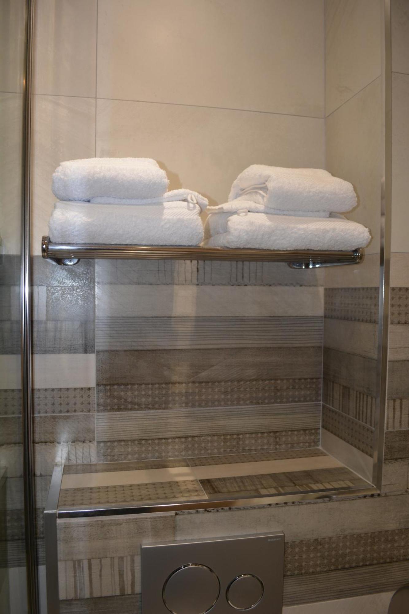 Appartement-Terrasse Parking Prive Meuble De Tourisme 4 Etoiles Белфор Екстериор снимка